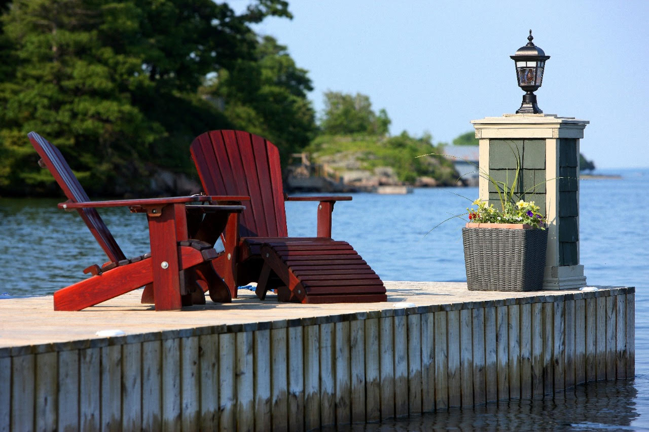 Complete Care Guide for Wooden Adirondack Chairs in Coastal Climates