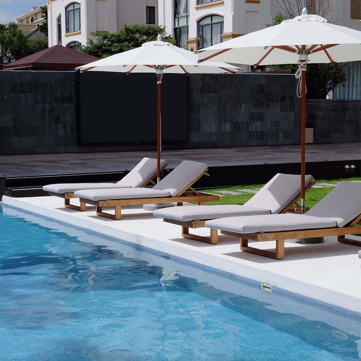 Kapu Teak Sun Lounger-1